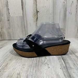 UGG Women's 9 Azure Leather Wedge Platform Thong Slide Sandals Resortwear